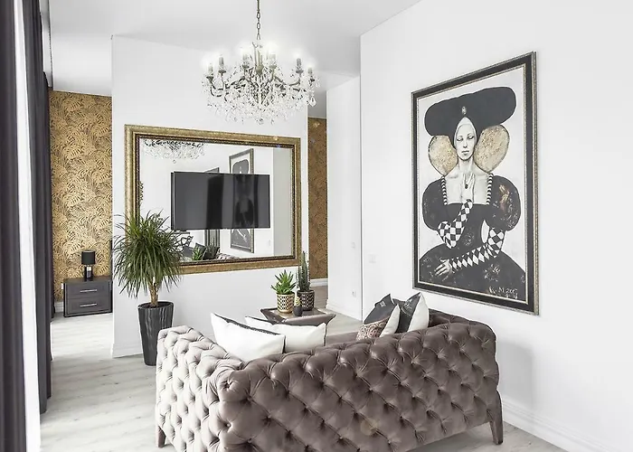 Four Luxury Flats 3* קובנה