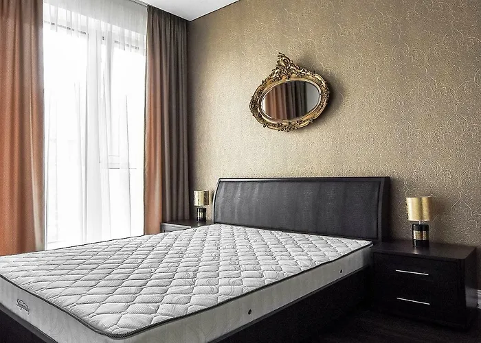 מלון דירות Four Luxury Flats