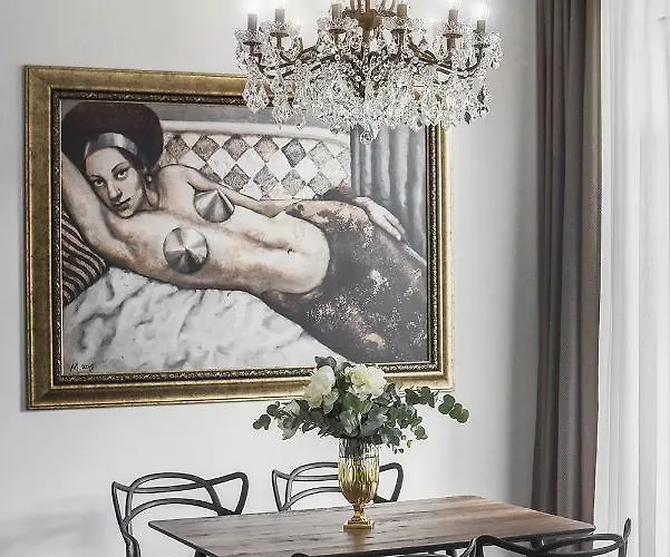 Four Luxury Flats 3*